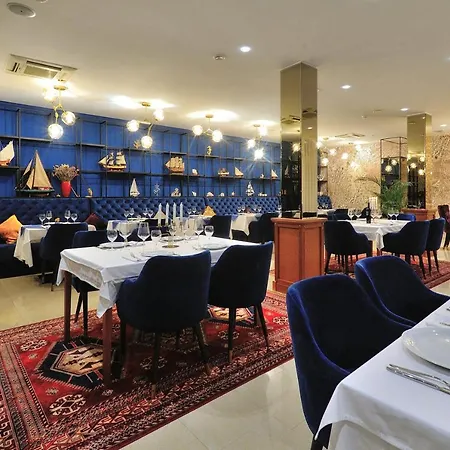 Hotel Antica-seafront With Comfortable And Pool