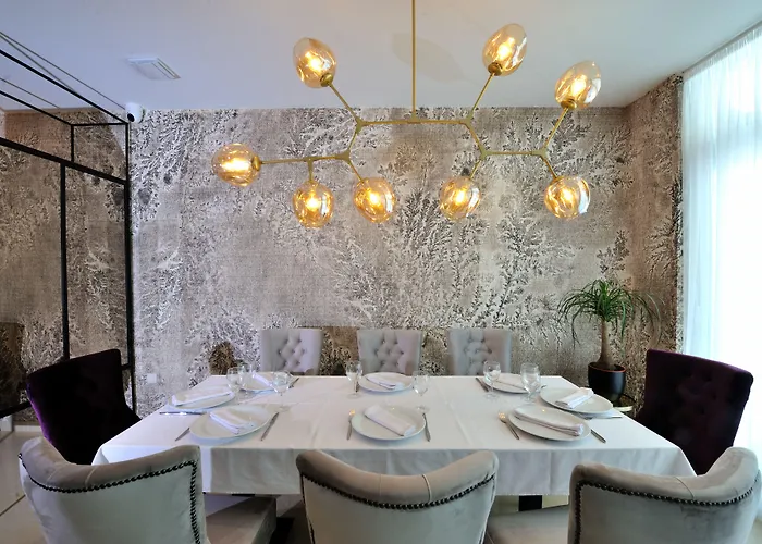 Antica 4*